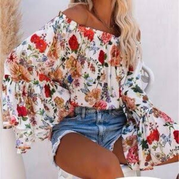 Vici Tops - VICI Boho Floral Print Off Shoulder Top Womens Cropped Flutter Sleeve Large
